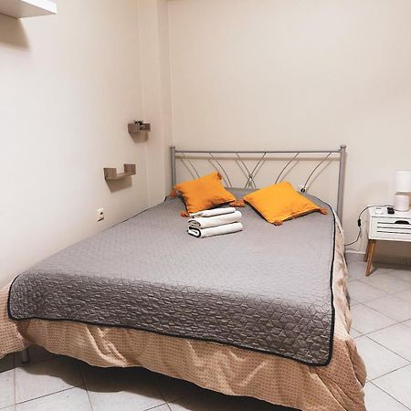 Efrosini Downtown Apartment Халкида Номер фото