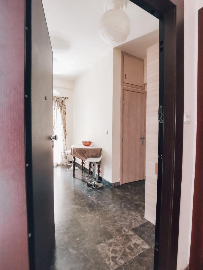 Efrosini Downtown Apartment Халкида Экстерьер фото
